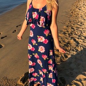 🎉HOST PICK 🎉 Rose-printed Maxi Dress